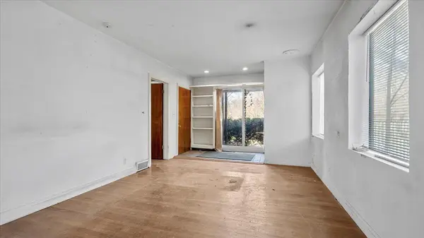 1307 Lutz AVE, Ann Arbor, MI 48103