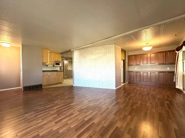 4601 50 AVE, Daysland, AB T0B1A0