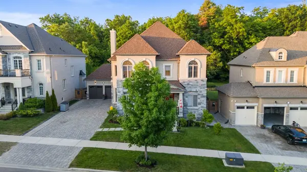10 Crown Forest CT, Brampton, ON L6Y 2Y5