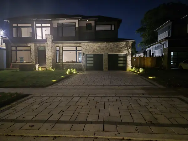 310 Tuck DR, Burlington, ON L7L 2R1