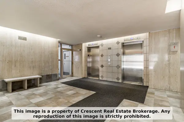 9 Four Winds DR SW #710, Toronto W05, ON M3J 2S8