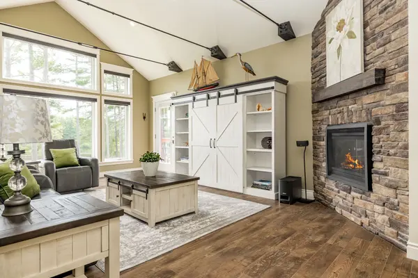 103 A Carriage Landing DR, Horton, ON K0J 1Y0