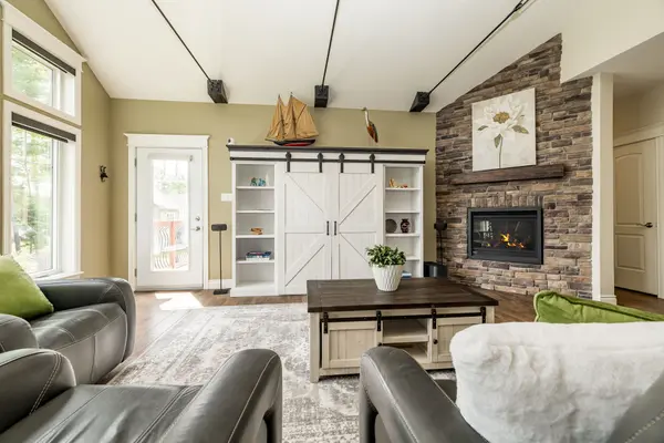 103 A Carriage Landing DR, Horton, ON K0J 1Y0