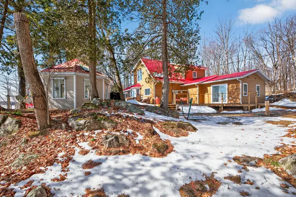 1004C Public Beach RD, Frontenac, ON K0H 2K0