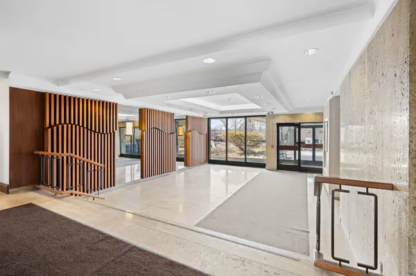 265 Poulin AVE N #1611, Britannia - Lincoln Heights And Area, ON K2B 7Y8