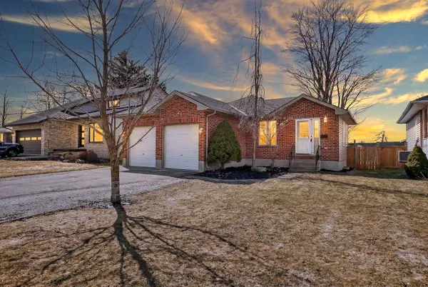 42 Eleanor ST, West Perth, ON N0K 1N0