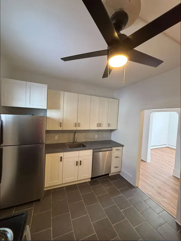 157 Drummond ST #2, Glebe - Ottawa East And Area, ON K1S 1K1