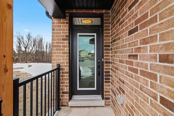 14 Academie ST, Russell, ON K0A 1W0