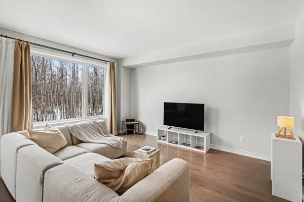 14 Academie ST, Russell, ON K0A 1W0