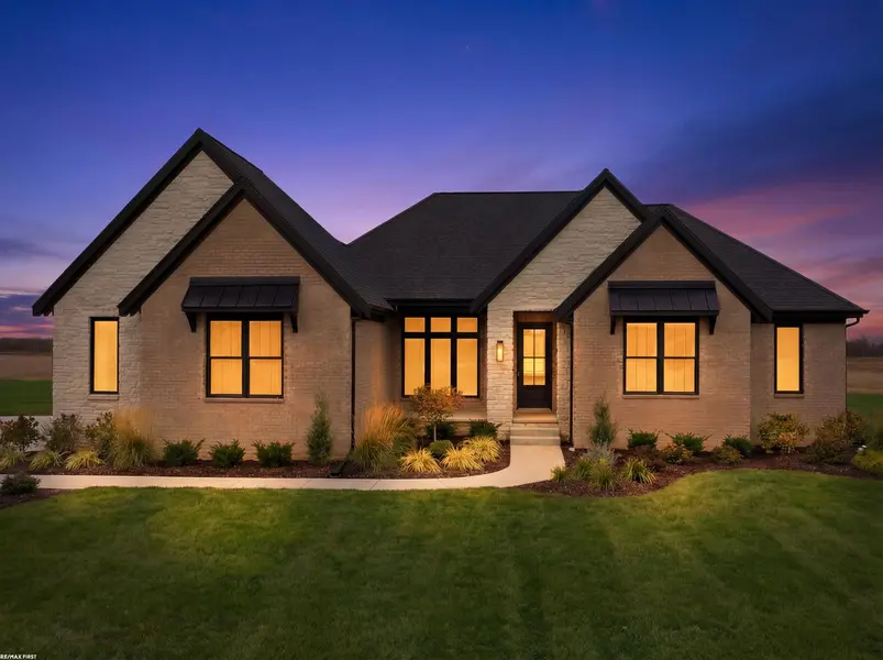 17492 Gilmore RD, Armada Twp, MI 48005