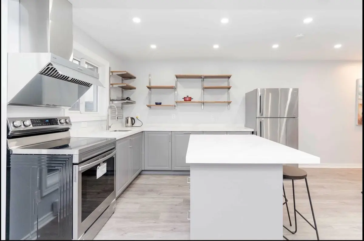 1100 Oxford ST #137, Oshawa, ON L1J 6G4