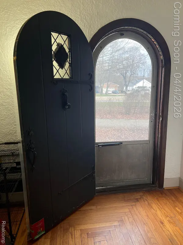 1502 M-52 HWY S, Owosso, MI 48867