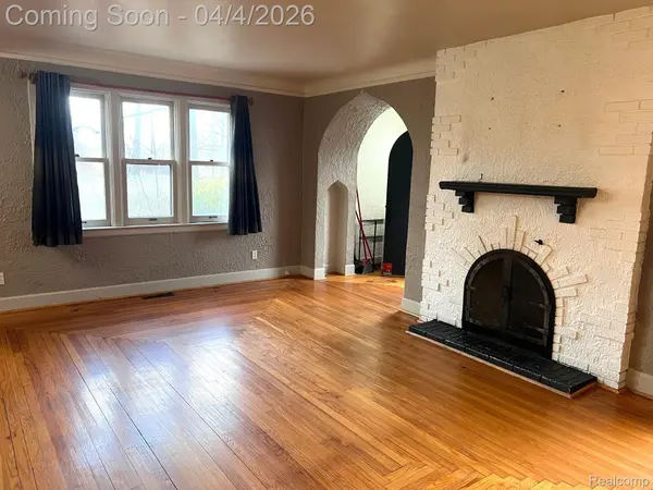 1502 M-52 HWY S, Owosso, MI 48867