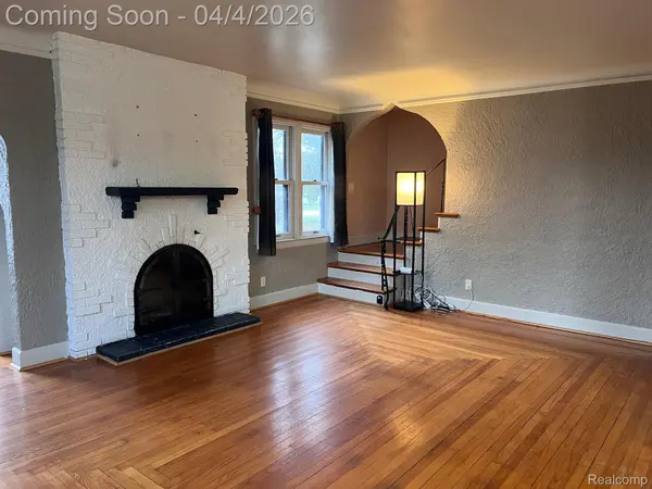 1502 M-52 HWY S, Owosso, MI 48867