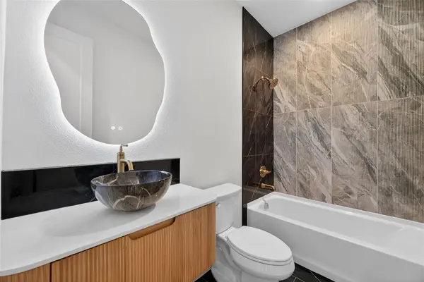 3734 Queenswood, Garland, TX 75040