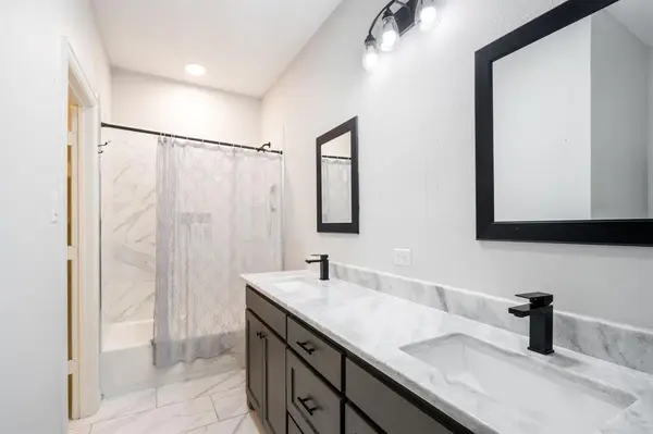 3505 Wood Oak Drive, Balch Springs, TX 75180