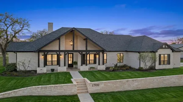 1700 Knox Road, Tolar, TX 76476