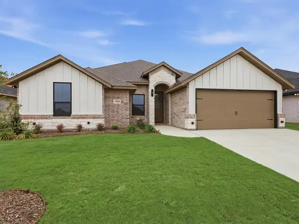 1360 Oleander Drive, Tolar, TX 76476