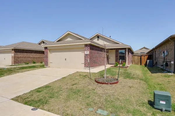 14037 Haggerston Drive, Pilot Point, TX 76258