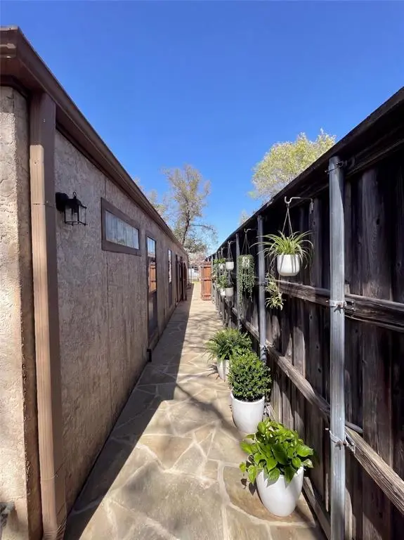 6228 Winton Street, Dallas, TX 75214