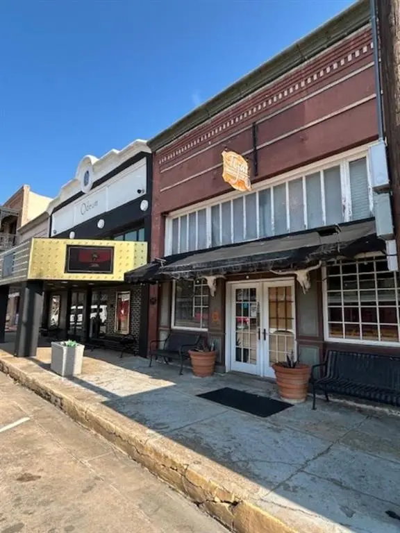 112 W Grand Street, Whitewright, TX 75491