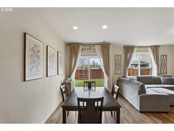 33299 SW HAVLIK DR, Scappoose, OR 97056