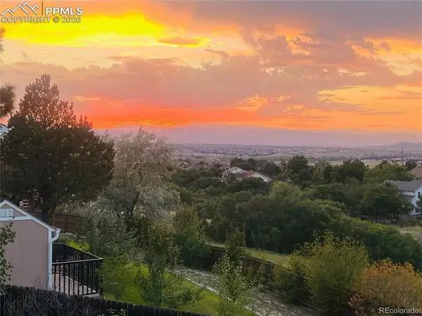 2331 Meadows LN, Castle Rock, CO 80104