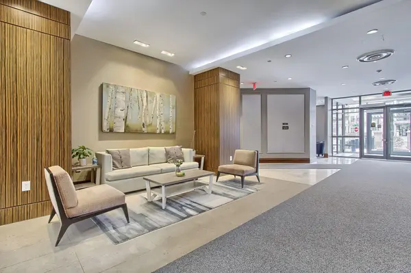 111 Civic Square Gate #619, Aurora, ON L4G 0S6