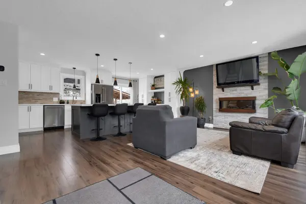 213 Centre ST, Essa, ON L0M 1B0