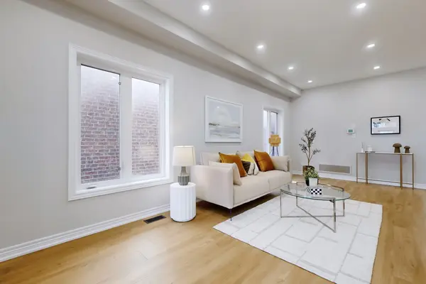 206 Wolf Creek CRES, Vaughan, ON L6A 4C4