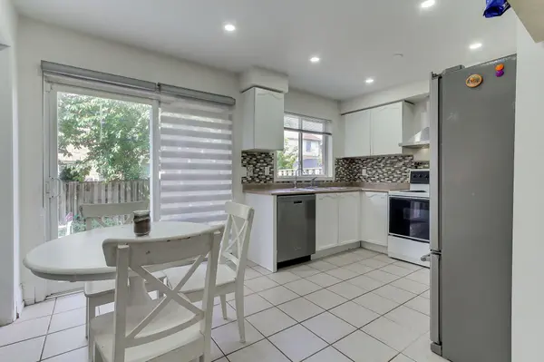 2310 Grand Oak TRL, Oakville, ON L6M 4X2