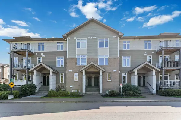 289 Everest Private #B, Elmvale Acres And Area, ON K1G 4E3