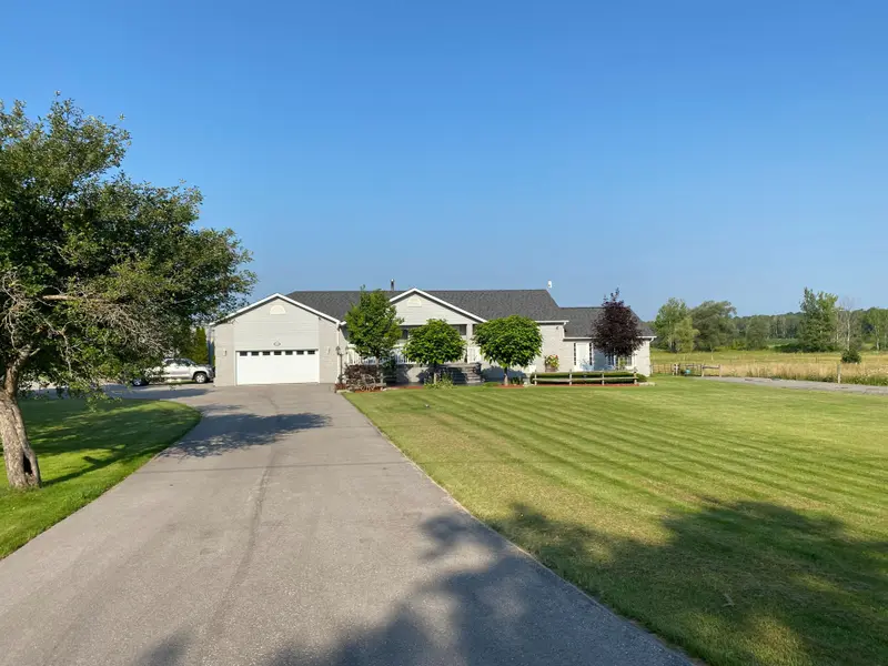 24518 Mccowan RD, Georgina, ON L0E 1R0