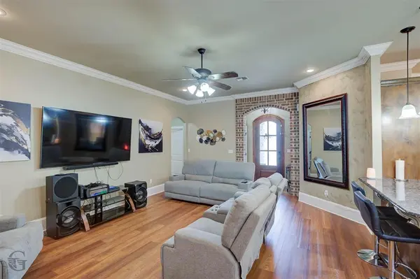 334 Wood Springs, Haughton, LA 71037