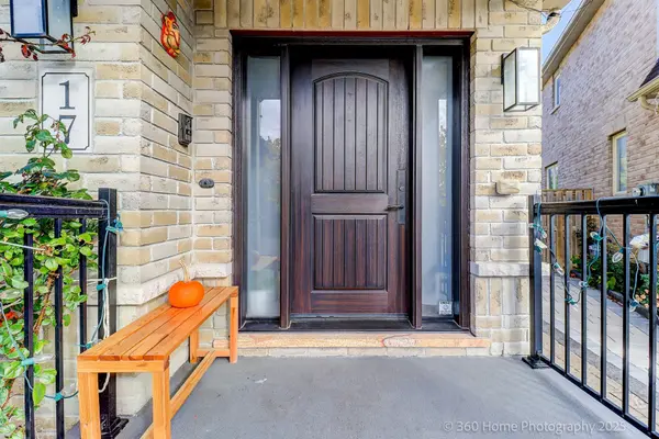 17 Mchugh RD, Ajax, ON L1Z 0M8