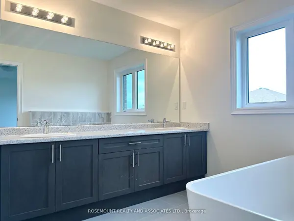 93 Wamsley CRES, Clarington, ON L1B 1G9