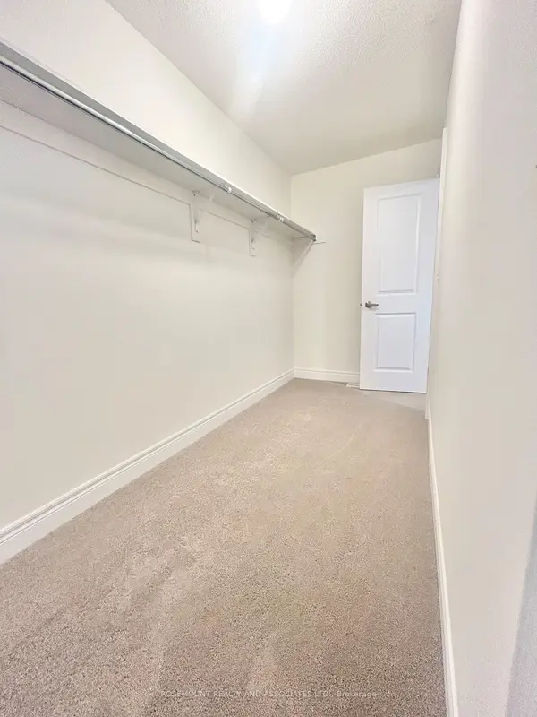 93 Wamsley CRES, Clarington, ON L1B 1G9