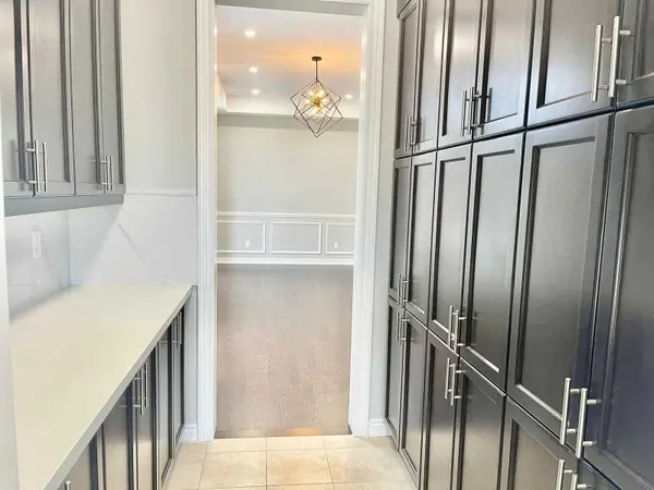 707 Clifford Perry PL, Newmarket, ON L3X 0J4