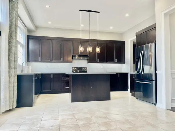 707 Clifford Perry PL, Newmarket, ON L3X 0J4