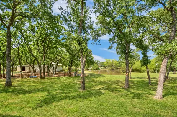 6565 Rockridge, Aubrey, TX 76227