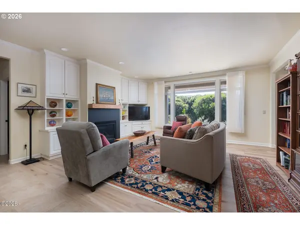 4271 NW HIDDEN LAKE LOOP, Waldport, OR 97394