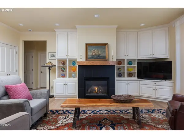 4271 NW HIDDEN LAKE LOOP, Waldport, OR 97394