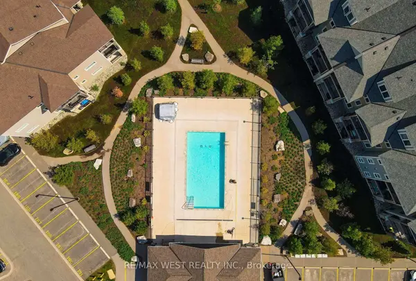 5 Anchorage CRES #107, Collingwood, ON L9Y 0Y6