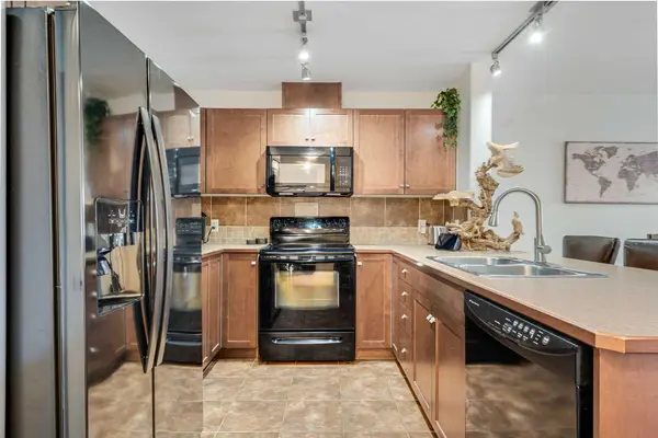 92 Crystal Shores RD #1315, Okotoks, AB T1S 2M8