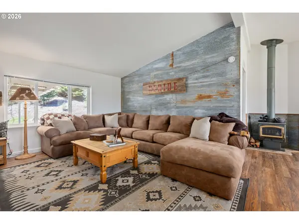 32477 W SAGINAW RD, Cottage Grove, OR 97424