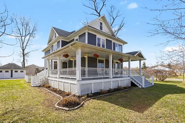 7884 Red Arrow HWY, Watervliet Twp, MI 49098