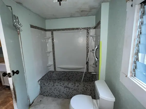 2131 KAUMANA DR, Hilo, HI 96720