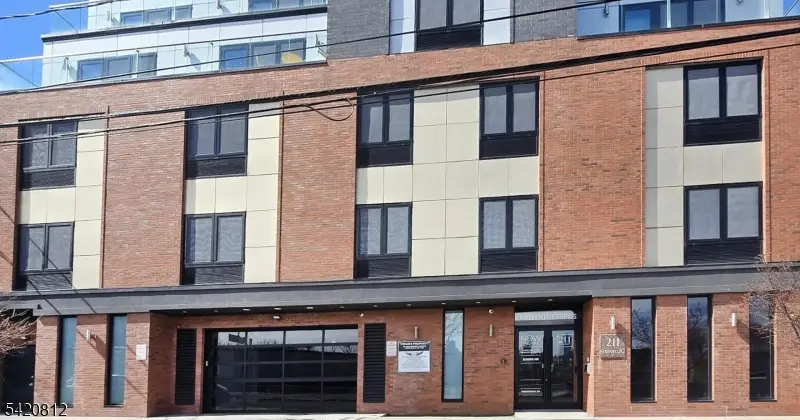 211 Baldwin Ave #403, Jersey City, NJ 07306