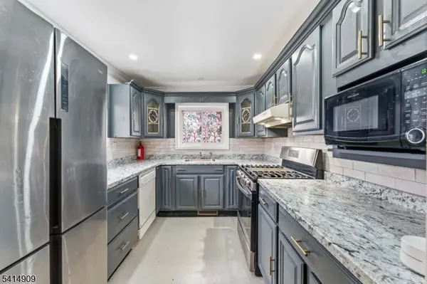 28 Butler St, Clifton City, NJ 07011