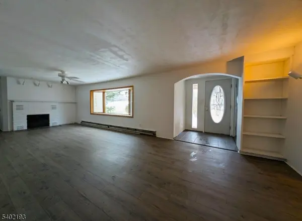 28 Deer Trail Lake Rd, Hardyston Twp., NJ 07460